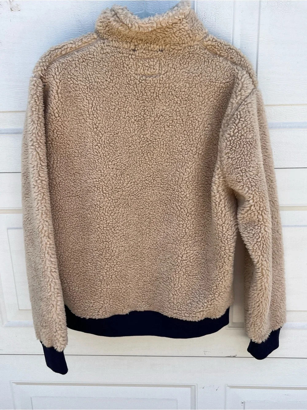Men's J.crew Nordic Cozy Beige Sherpa Pullover sweater with Navy Trim M